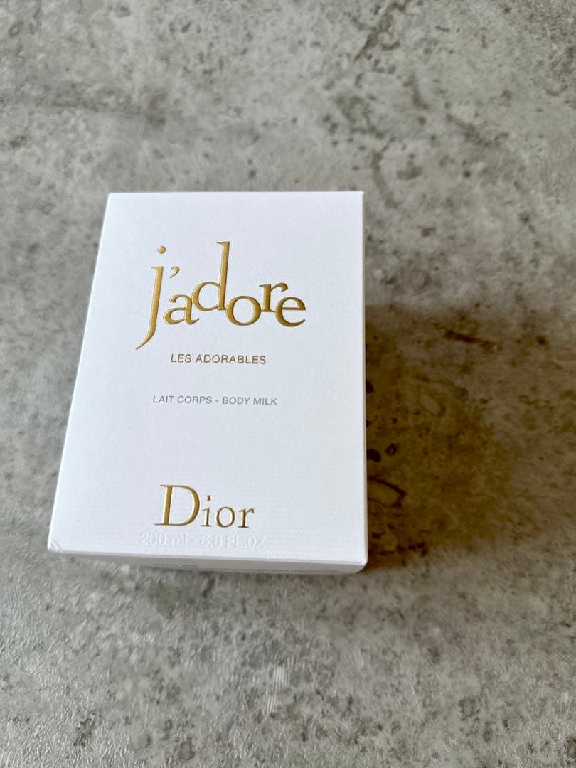 Dior j'adore ボディミルク ショッパー付き