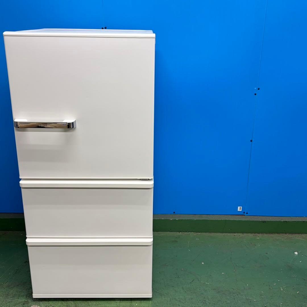 823 最新モデル　冷蔵庫　小型　大型　200L〜300L 一人暮らしにも