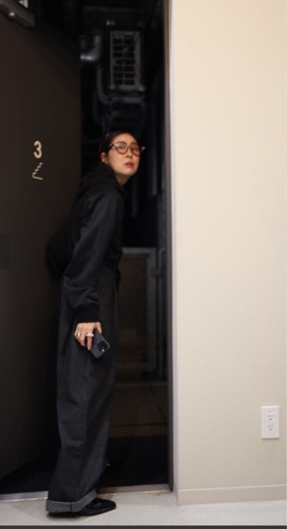 TOO BACKY black デニムパンツ moontreeplanet
