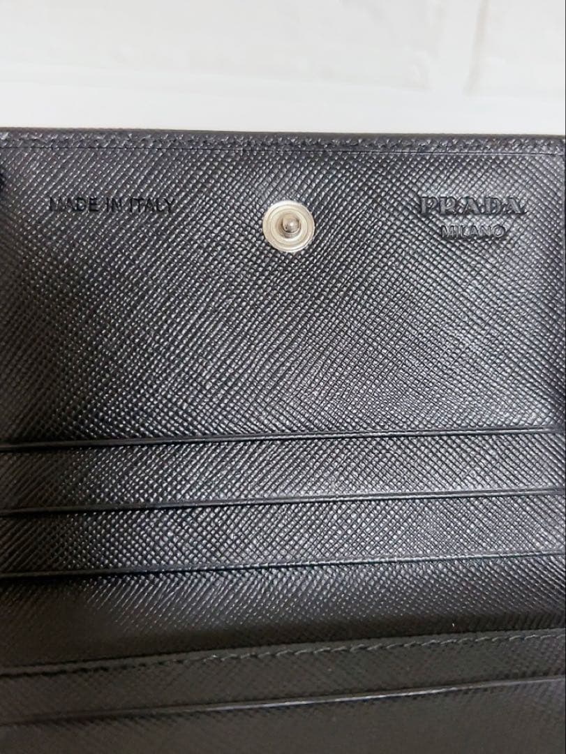 プラダ　PRADA カードケース　名刺入れ　黒　ブラック　男女兼用