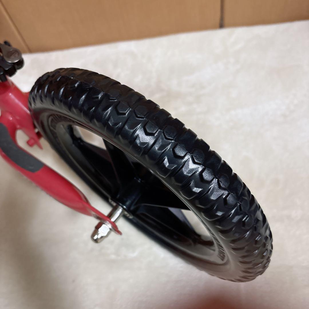 ストライダー　クラシック　STRIDER 12インチ　レッド　日本正規品