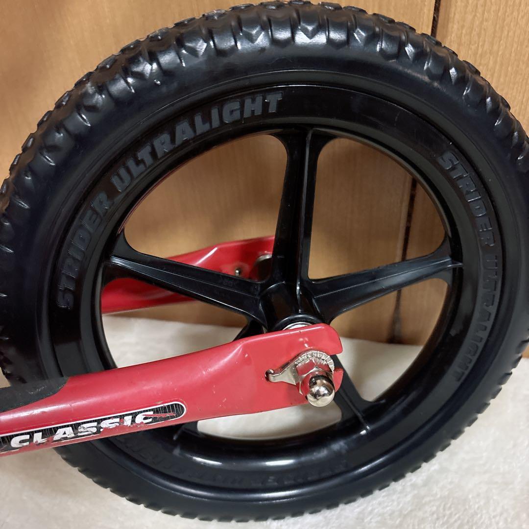 ストライダー　クラシック　STRIDER 12インチ　レッド　日本正規品