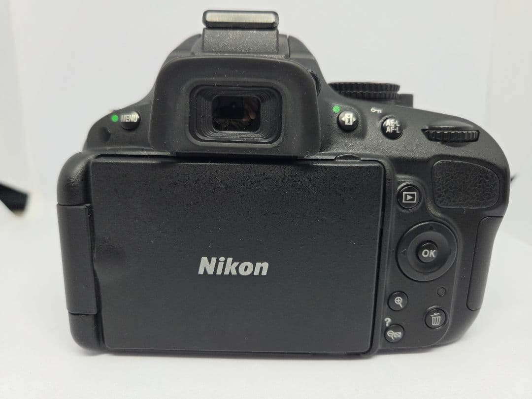 デジタルカメラ Nikon D5100