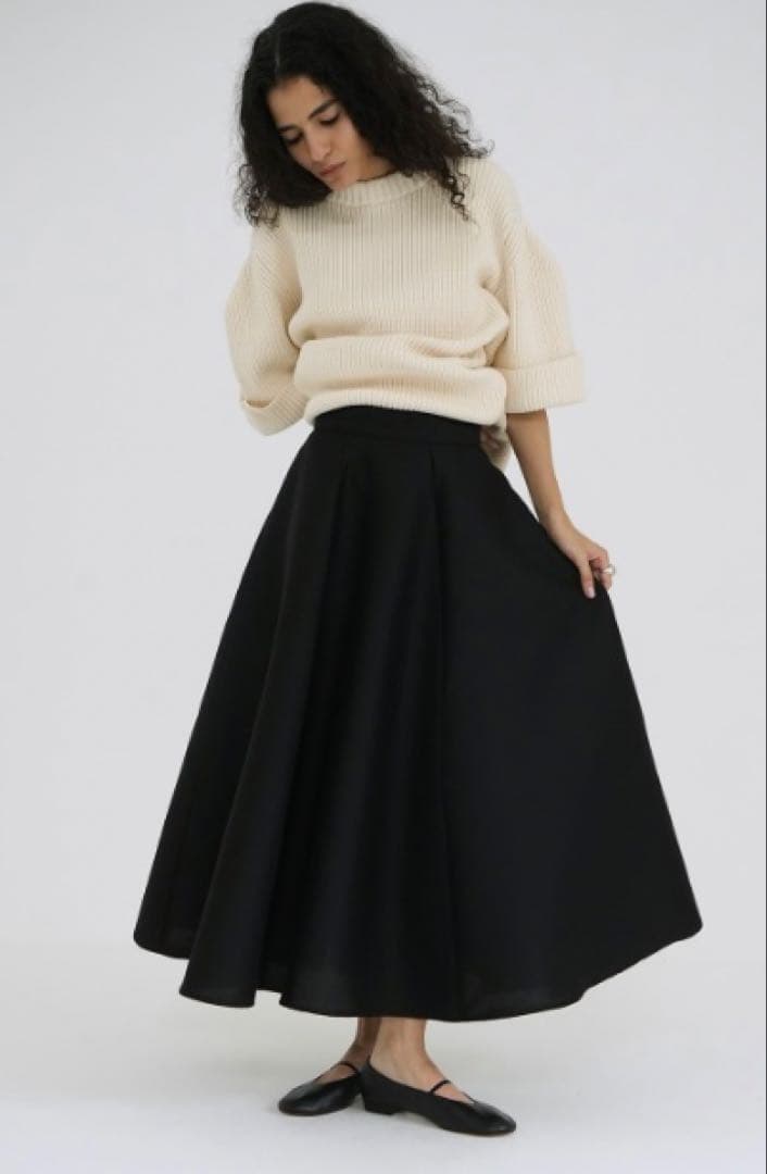 新品タグ付 CLANE VOLUME FLARE SKIRT 2