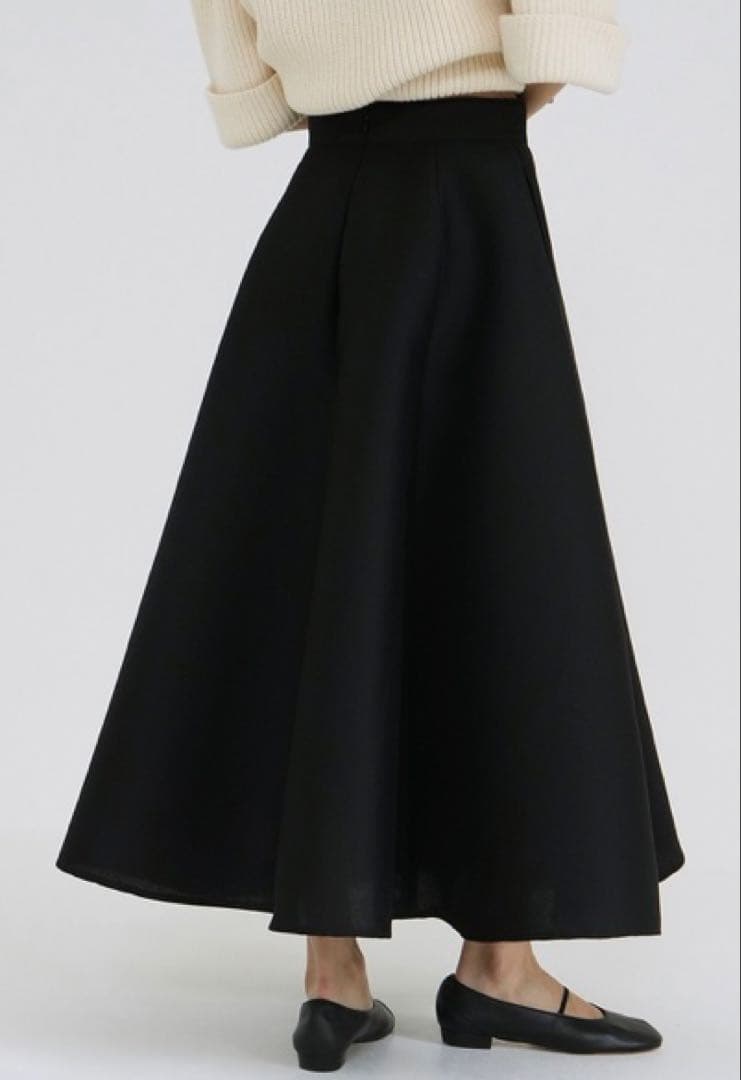 新品タグ付 CLANE VOLUME FLARE SKIRT 2