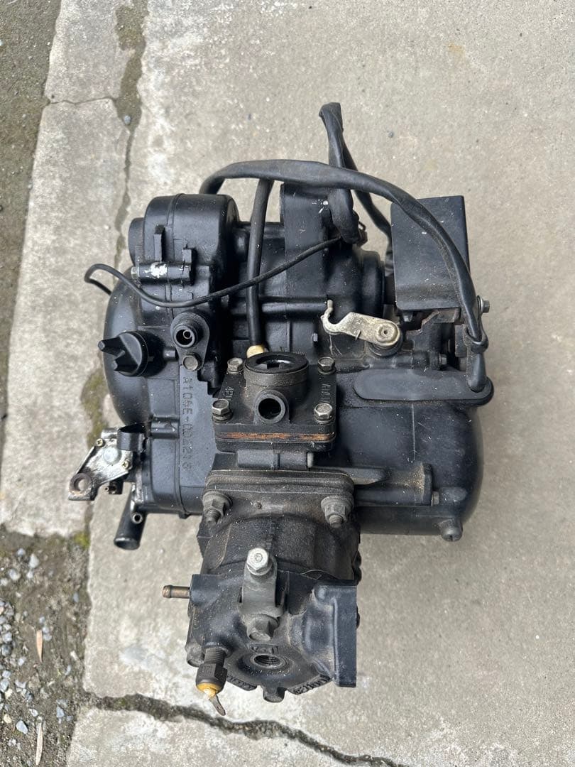 RZ50 エンジン