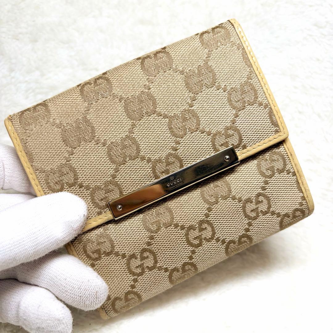 良品 GUCCI グッチGG柄 キャンバス　折り財布　金プレート ベージュ