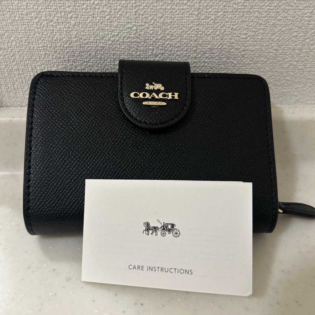 【新品未使用】COACH ブラック 二つ折り財布