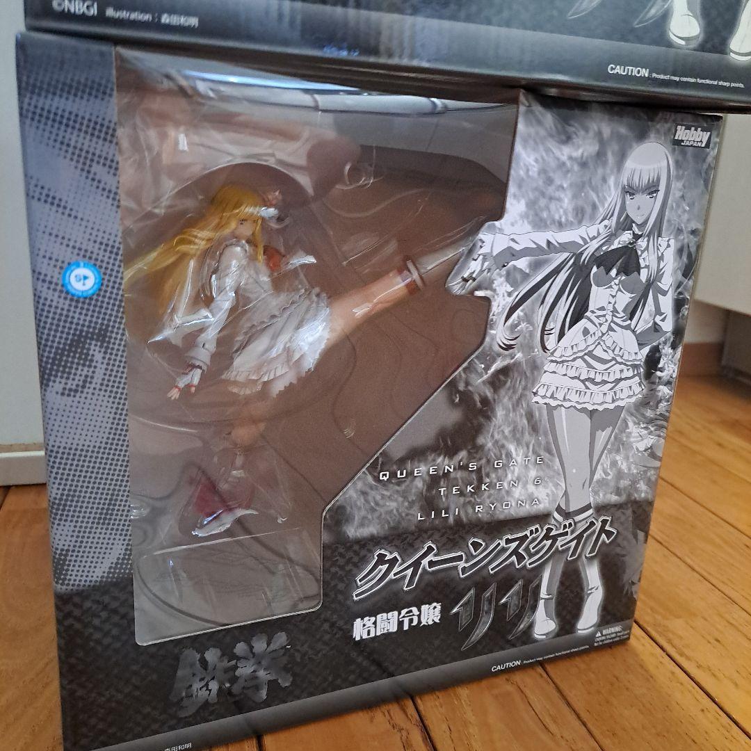 格闘令嬢 リリ 「クイーンズゲイト×鉄拳」 1/8 PVC製塗装済み完成品