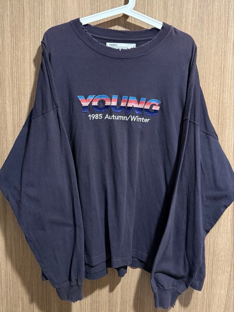 DAIRIKU21AW 刺繍T YOUNG