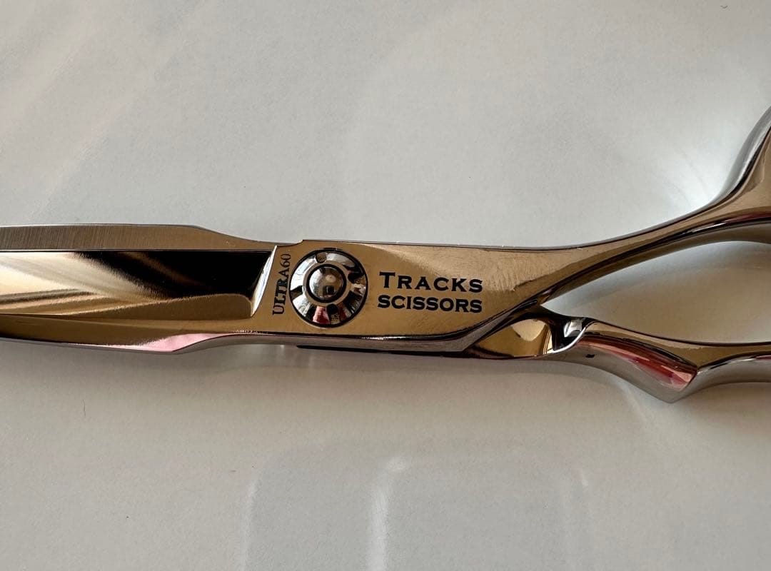 【定価12.5万】TRACKS ULTRA 6.0インチ 美容師 プロ用