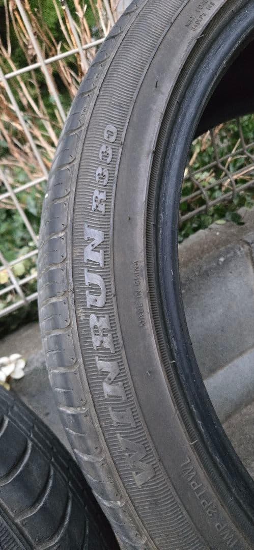 WINRUNウィンラン245/40/R20 2本セット25年製　バリ山送料込み
