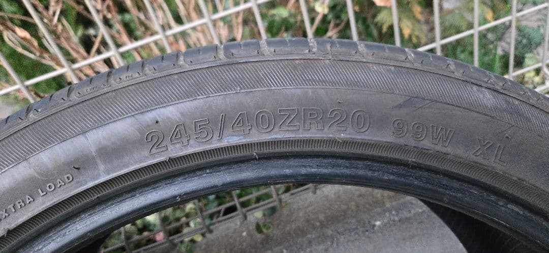 WINRUNウィンラン245/40/R20 2本セット25年製　バリ山送料込み
