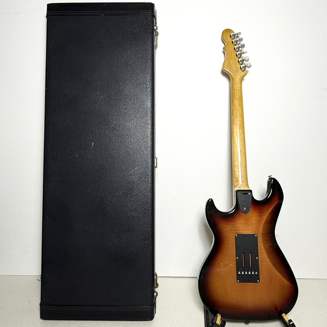 USA製 G&L SKYHAWK エレキギター ラッカー アーム ハードケース付