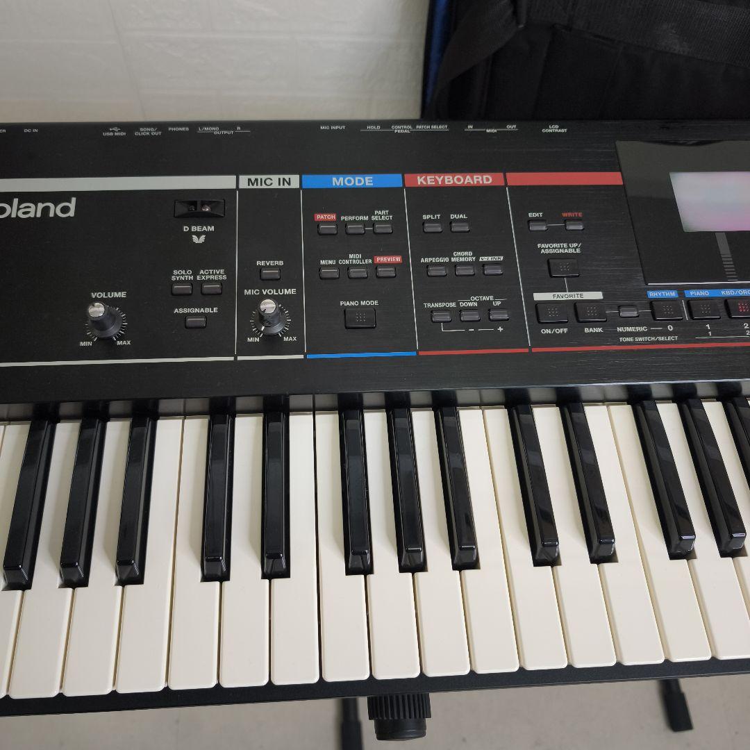 Roland Juno-Stageシンセサイザー 76鍵盤