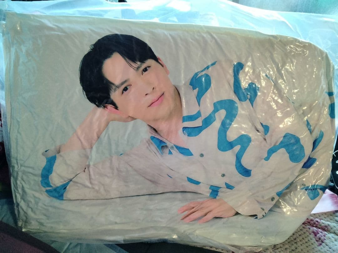 M!LK 　吉田仁人　等身大の吉田　抱き枕（新品未開）