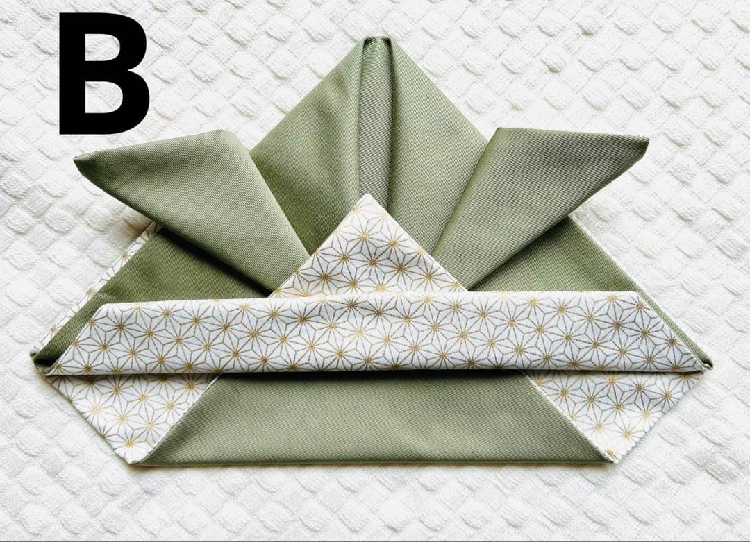 のん☺︎ベビー袴ハンドメイド　金麻の葉柄× オリーブグリーン