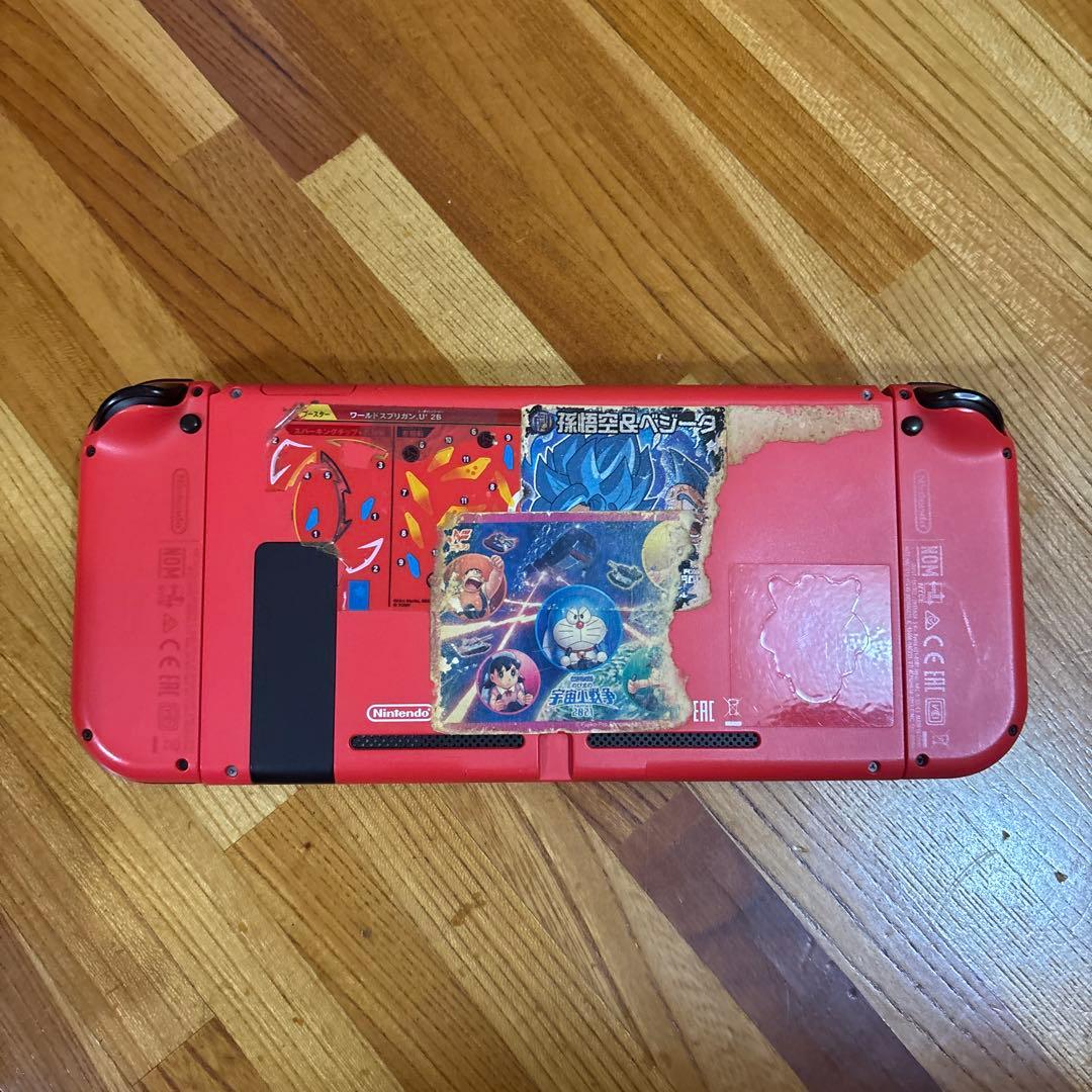 ポケモンデザイン Nintendo Switch 本体 赤