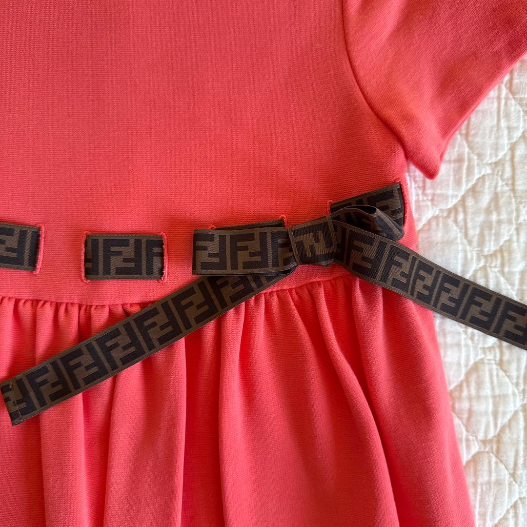 Fendi kids コーラルピンク ワンピース 24m