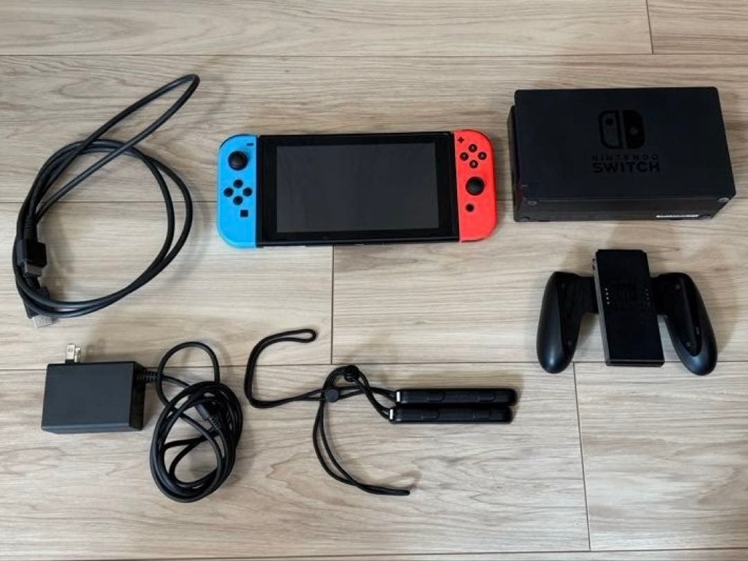 Nintendo Switch 本体 青/赤 Joy-Con 付属品付き