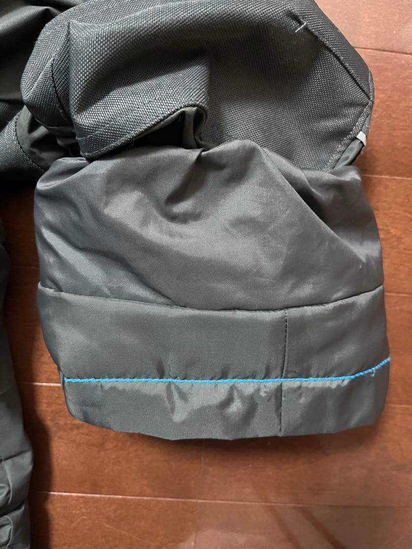 Columbia 子ども用スノーウェア（帽子付き）　120cm