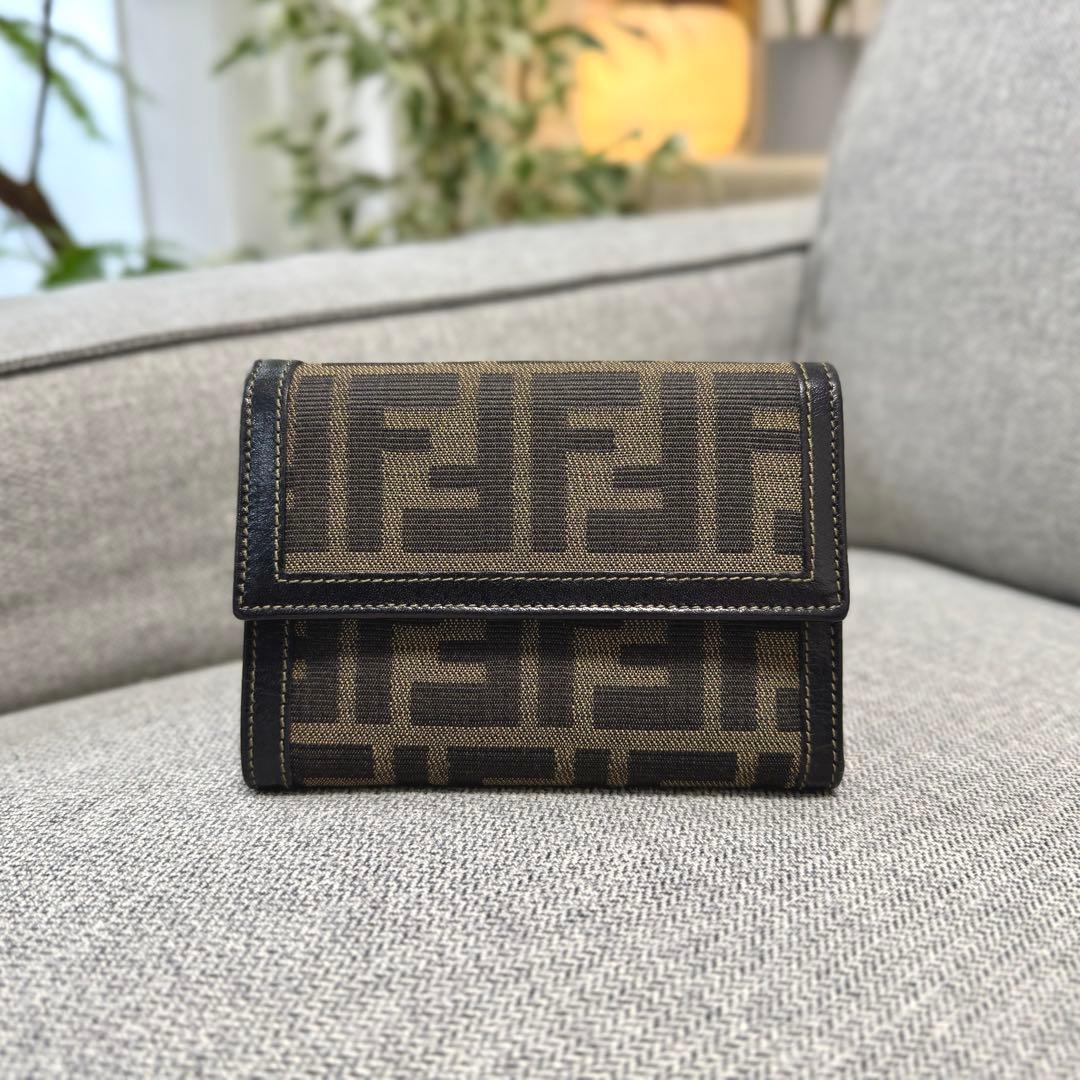 FENDI フェンディ FFズッカ柄 三つ折り財布 ユニセックス