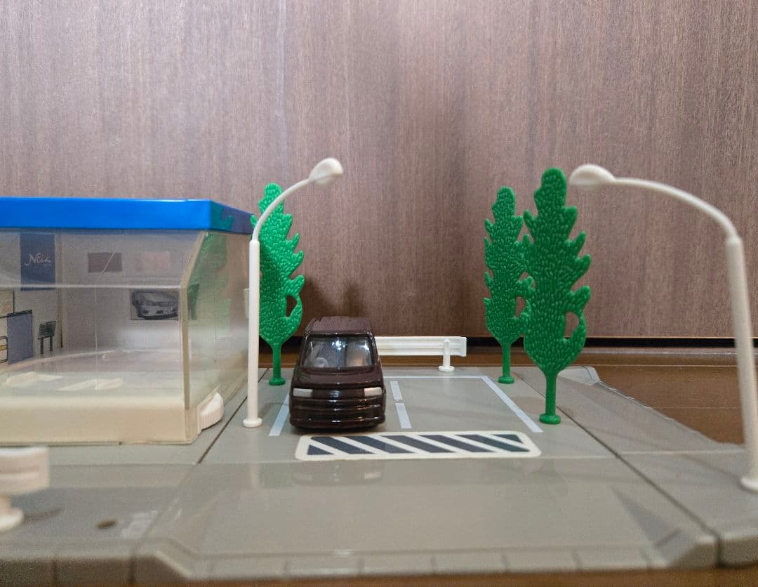 【美品】【廃盤品】トミカタウン　ネッツトヨタ