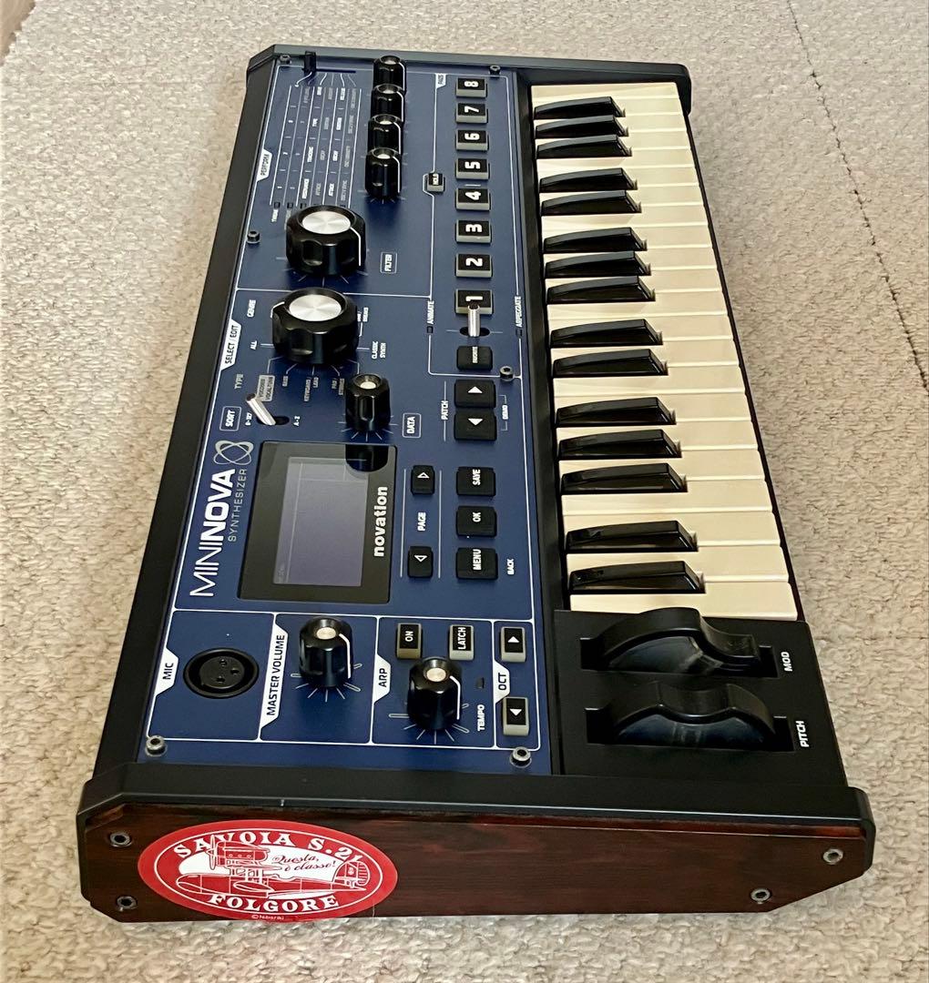 Novation Mininova（ケース無し）