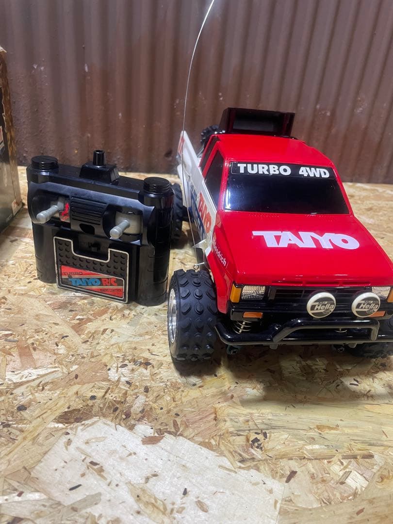 TAIYO ラジコン　ピックアップ4WD