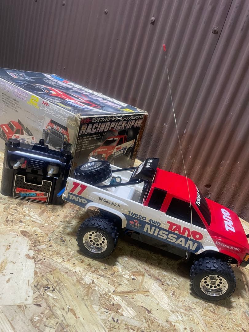 TAIYO ラジコン　ピックアップ4WD