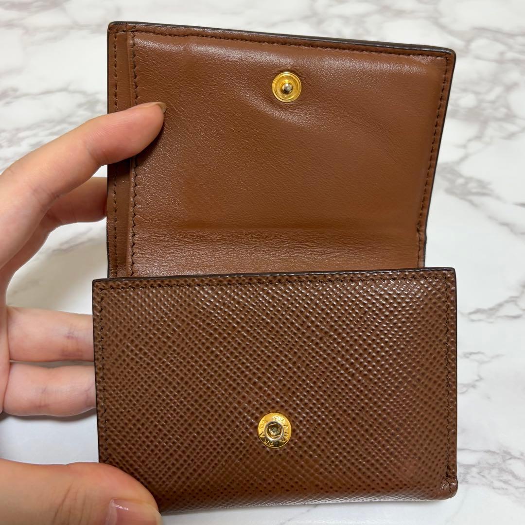 prada サフィアーノ 財布 三つ折り ブラウン
