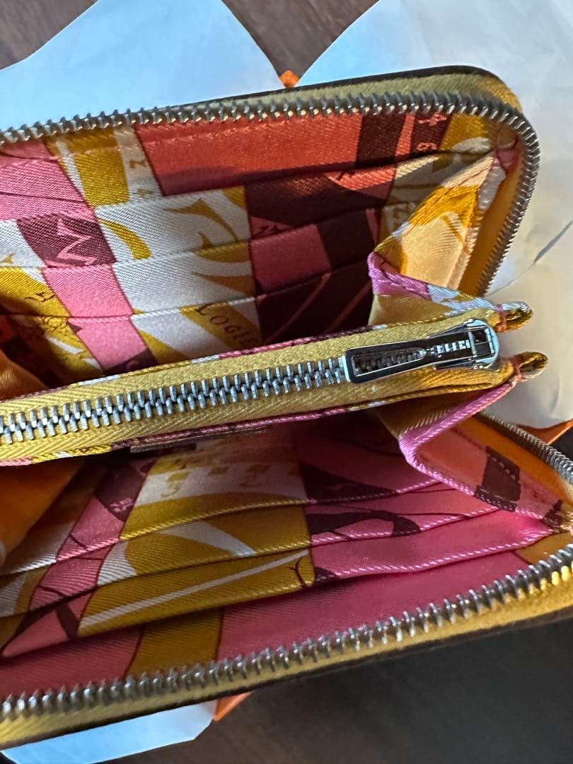 HERMES イエロー 二つ折り財布