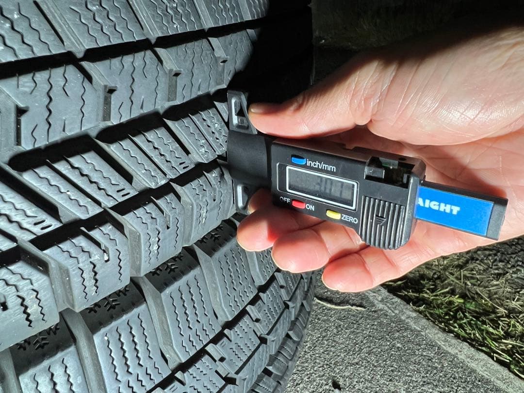 ②2021年製 グッドイヤー スタッドレス 195/65R15 ナビ8 4本