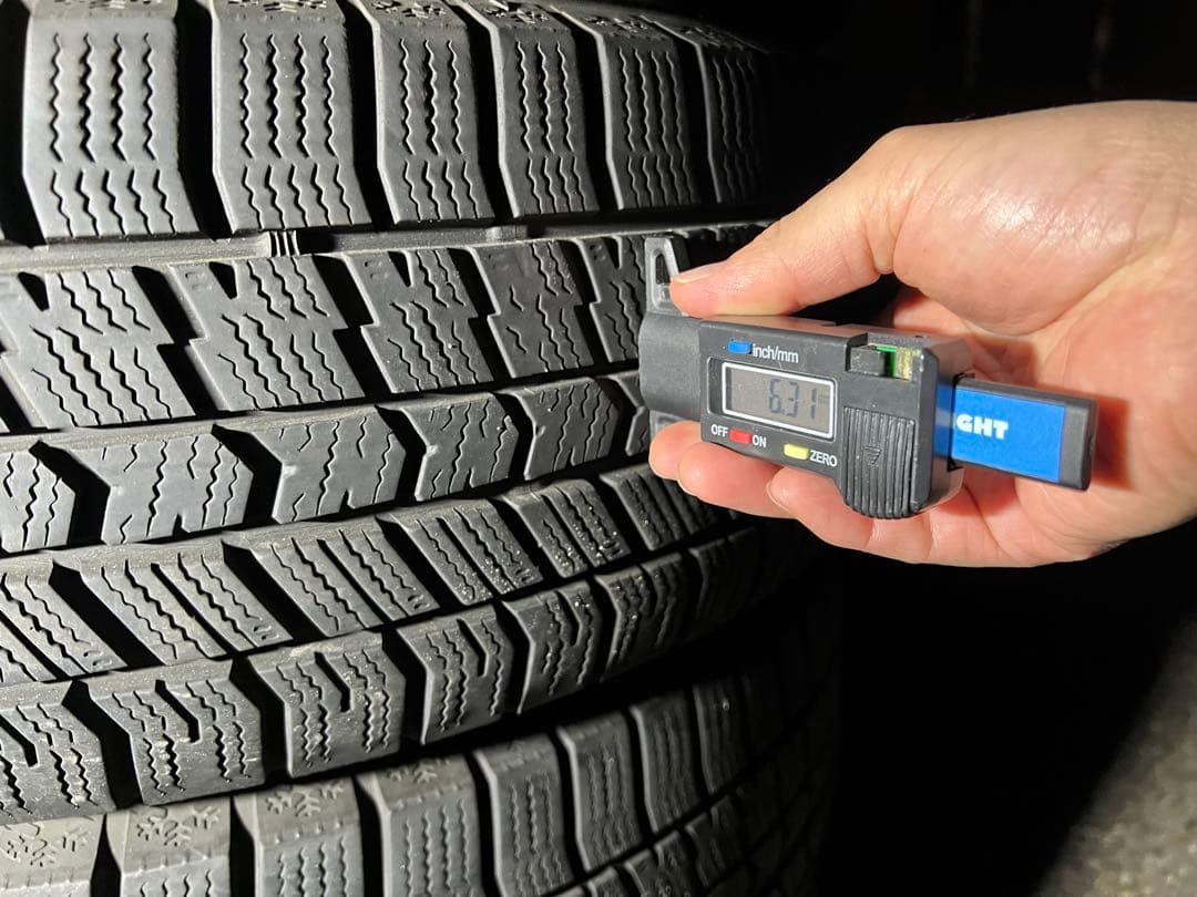 ②2021年製 グッドイヤー スタッドレス 195/65R15 ナビ8 4本
