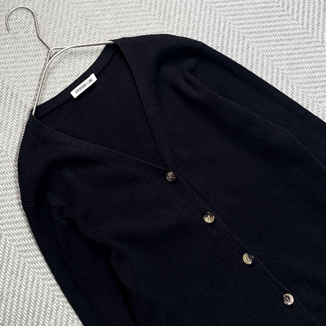美品 EVERYDAY I LIKE. リブニットカーディガン Vネック 黒
