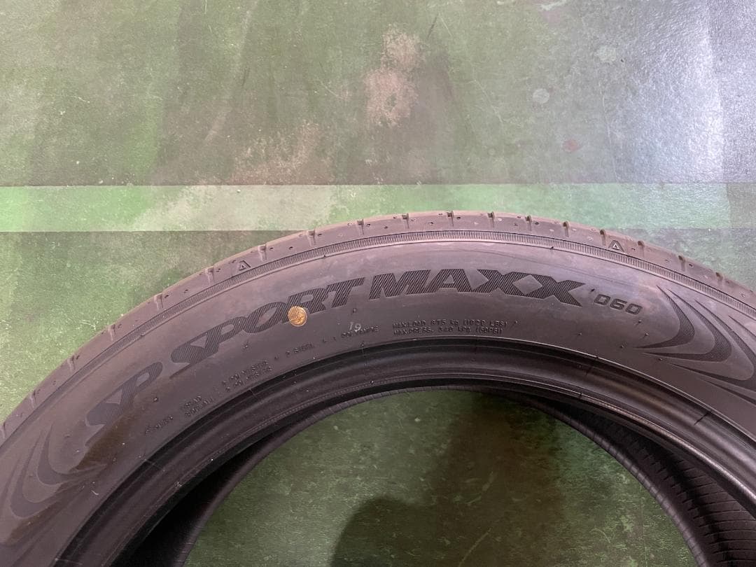 225/55R19 4本セット ダンロップ SP SPORT MAXX 新車外し