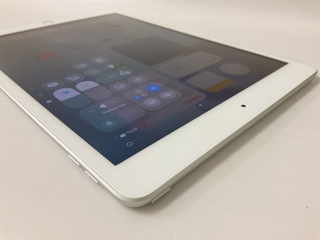 【BT92％】iPad 第8世代 32GB Wifiモデル シルバー
