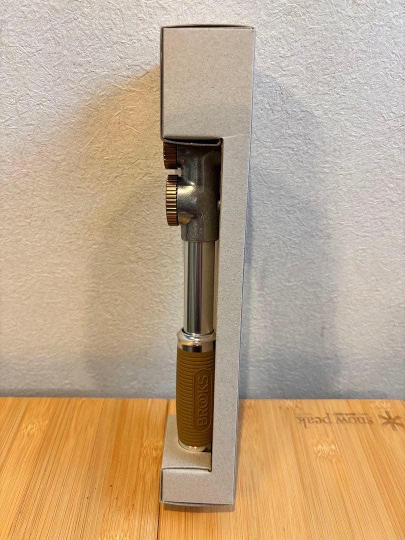 Brooks P1 ハンドポンプ 圧力計付き