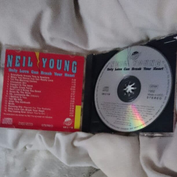 ニールヤング、CD。
