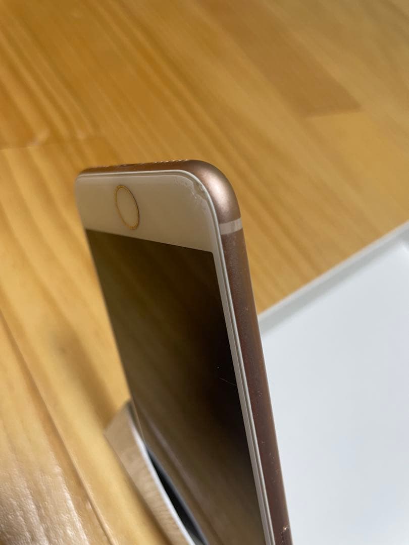 iPhone 8 ピンクゴールド