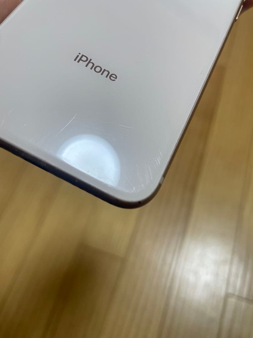 iPhone 8 ピンクゴールド