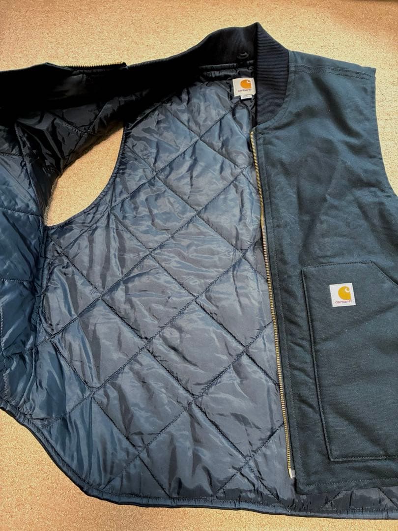 Carhartt カーハート　ダックベスト　ワークウェア　キルティング　ジップ