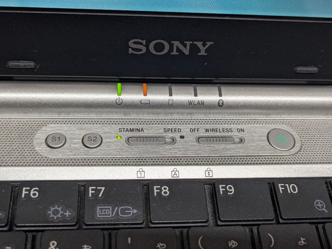 SONY VAIO PCG-6W4N ノートPC パソコン　Windows 7