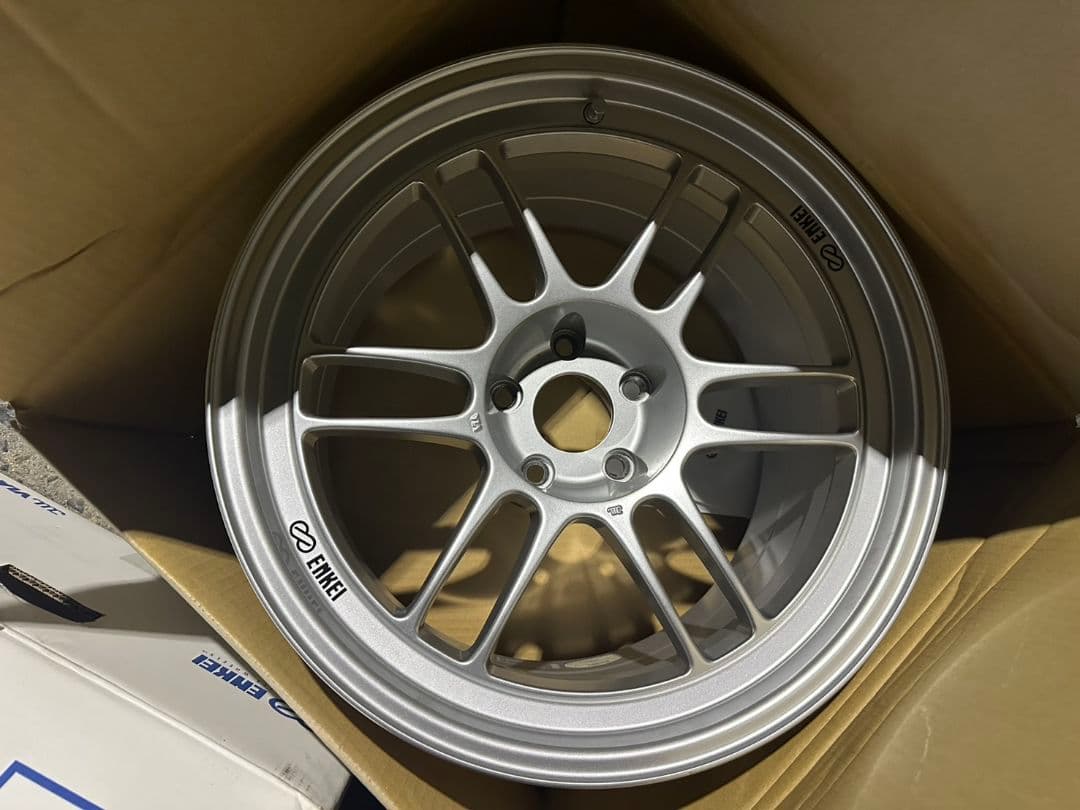 【値下げ】ENKEI RPF1　18インチ 10.5J +15　114.3 5H