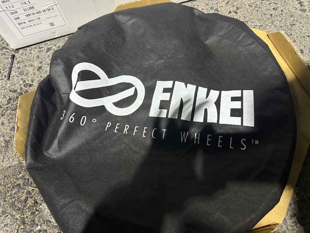 【値下げ】ENKEI RPF1　18インチ 10.5J +15　114.3 5H