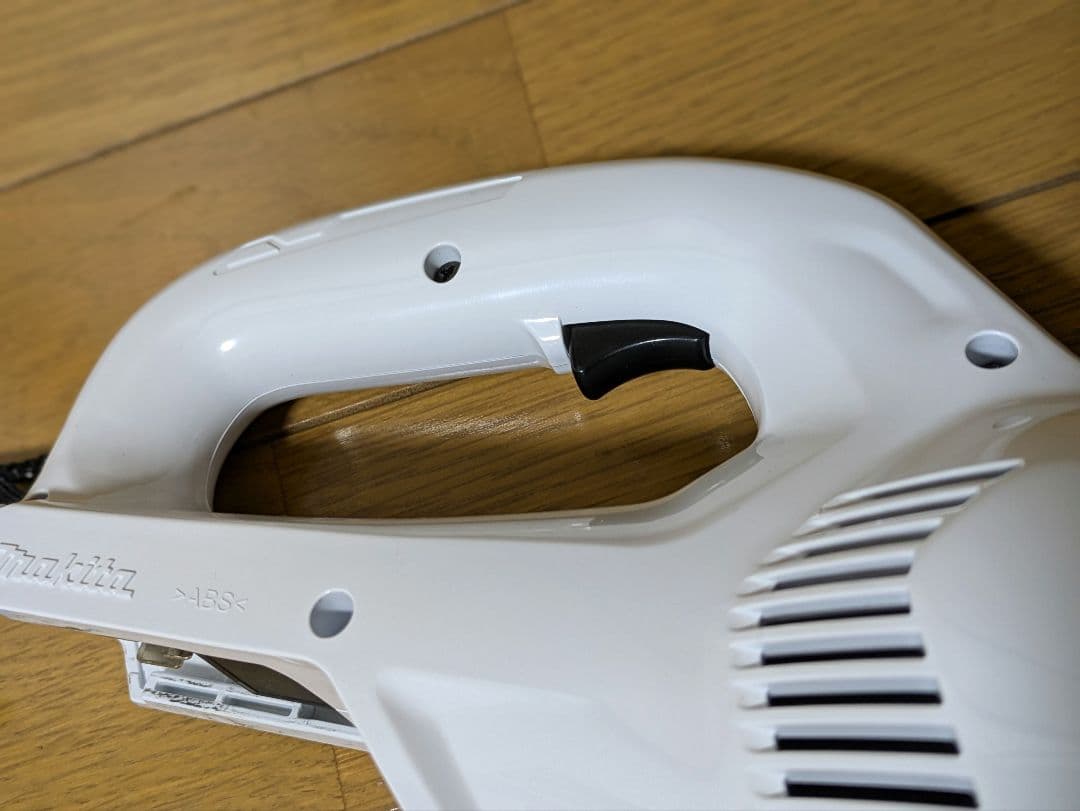 Makita CL106FD 充電式クリーナー 10.8V