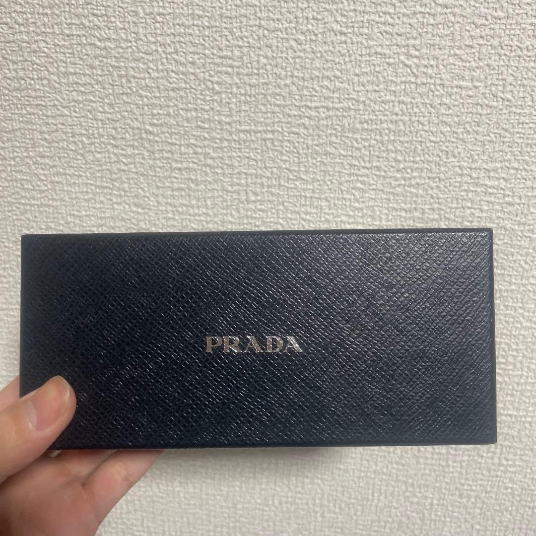 PRADA ブラック　サングラス