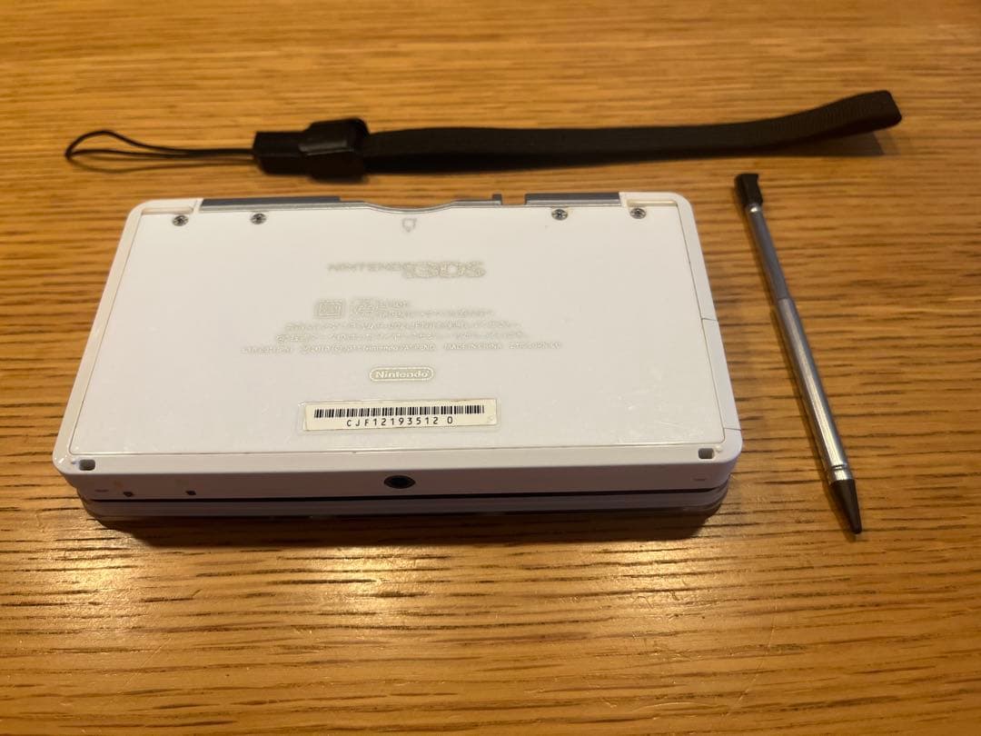 NINTENDO 3DS ctr-001(jpn) 白色 acアダプター付属