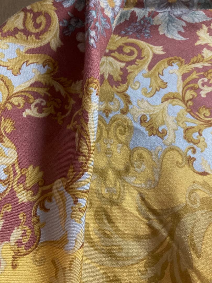 レアな花柄【ETRO】　エトロ大判ストール　花柄マスタードイエロー系