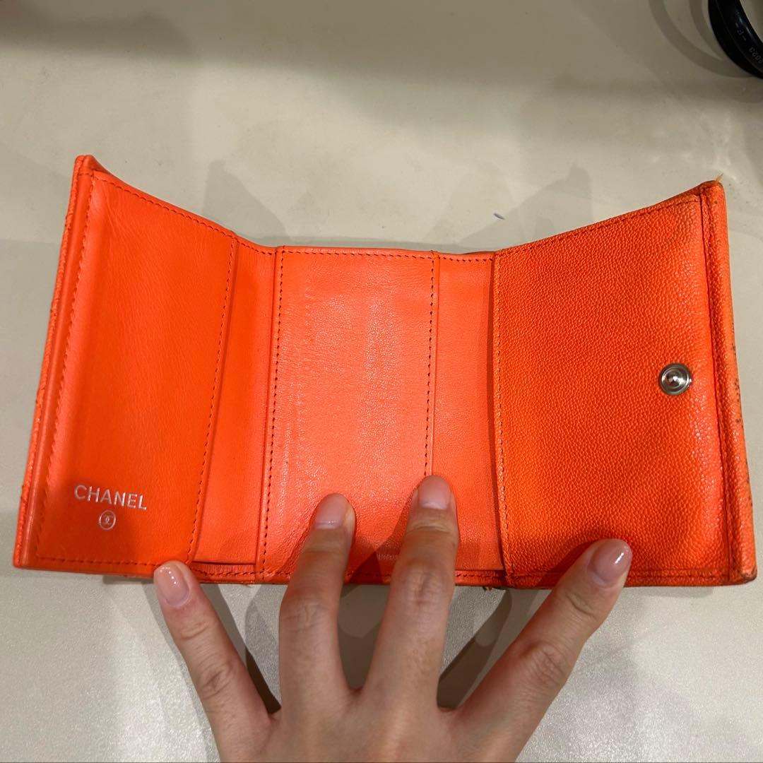 chanel シャネル ボーイシャネル　レザー　オレンジ 3つ折り財布